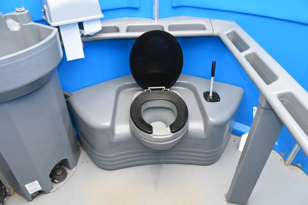 Porta potty delivery and setup in Wilmore, KY